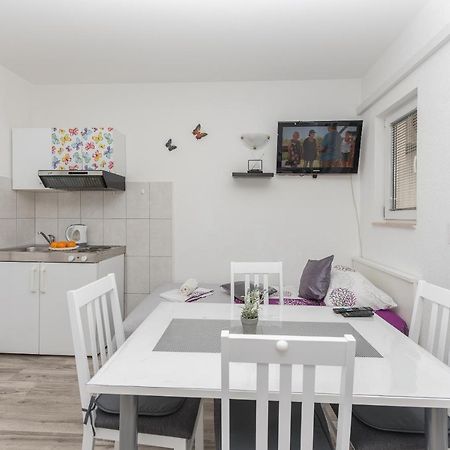 Apartmani Franko Baška Voda Zewnętrze zdjęcie