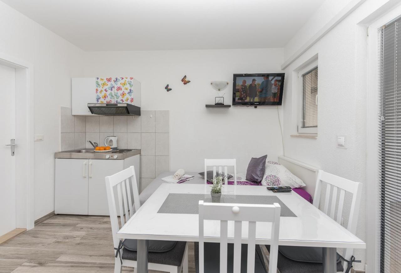 Apartmani Franko Baška Voda Zewnętrze zdjęcie