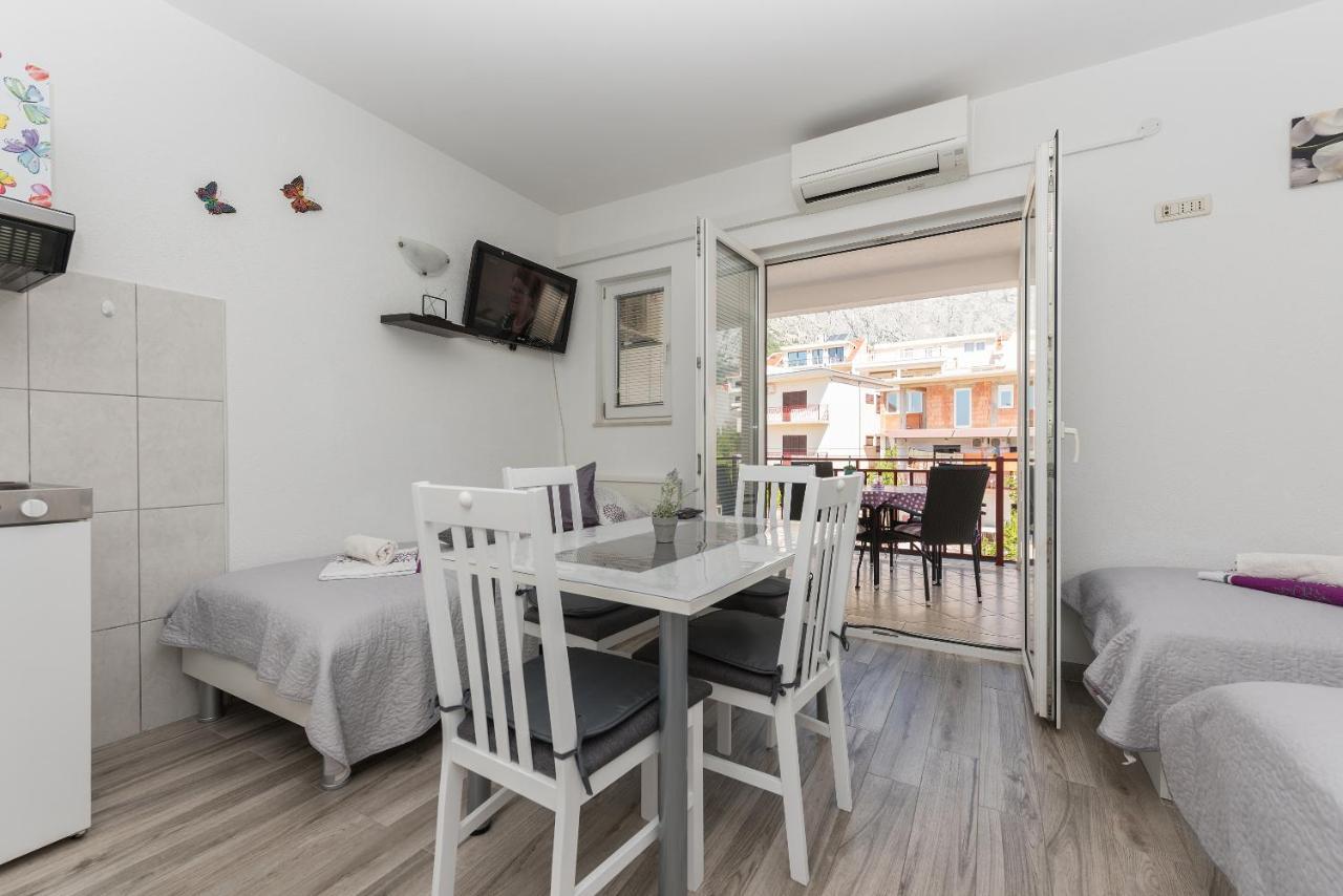 Apartmani Franko Baška Voda Zewnętrze zdjęcie