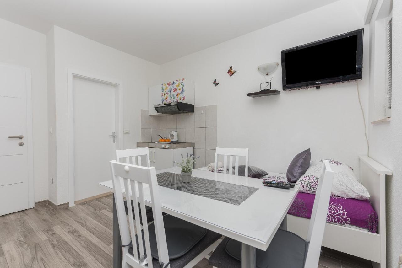 Apartmani Franko Baška Voda Zewnętrze zdjęcie