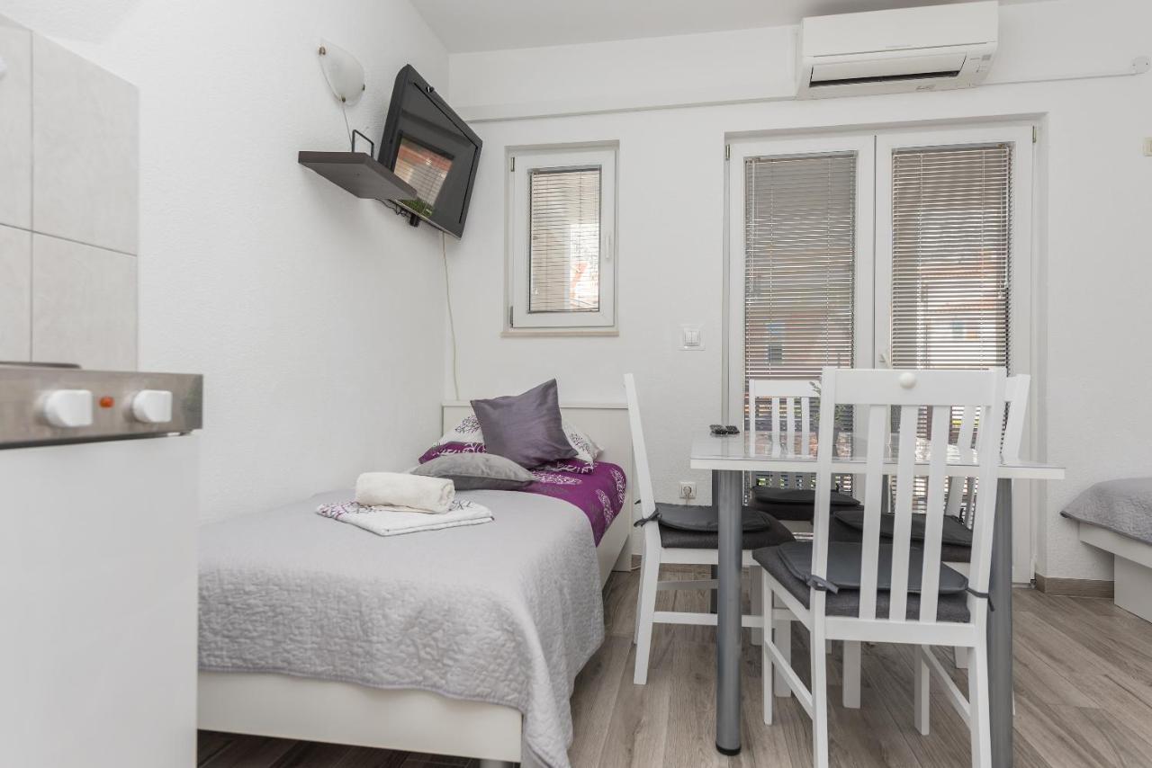 Apartmani Franko Baška Voda Zewnętrze zdjęcie