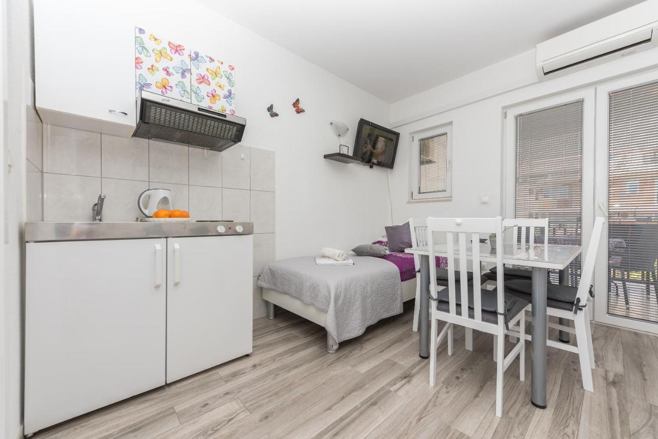 Apartmani Franko Baška Voda Zewnętrze zdjęcie
