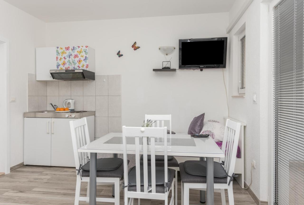 Apartmani Franko Baška Voda Zewnętrze zdjęcie