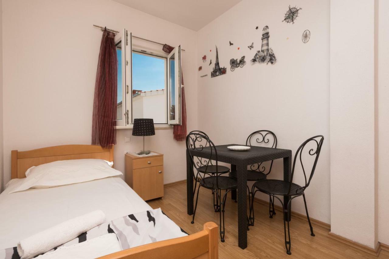 Apartmani Franko Baška Voda Zewnętrze zdjęcie